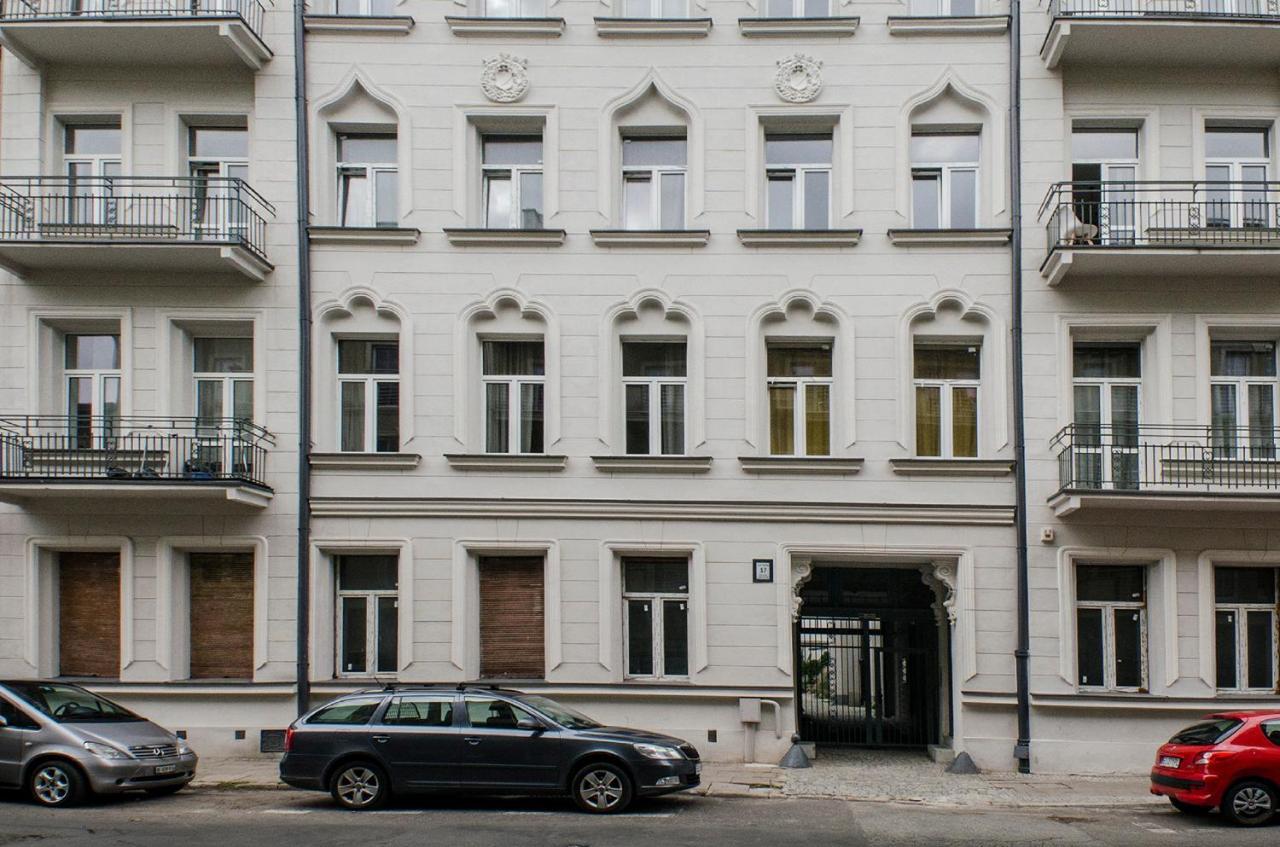 Cozy On Sierpnia Street Apartament *