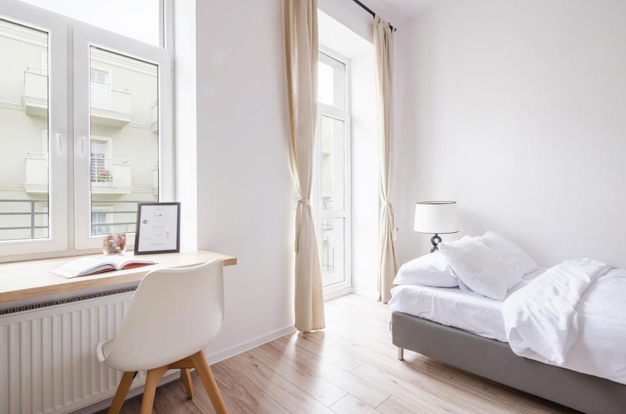 Cozy On Sierpnia Street Apartament *