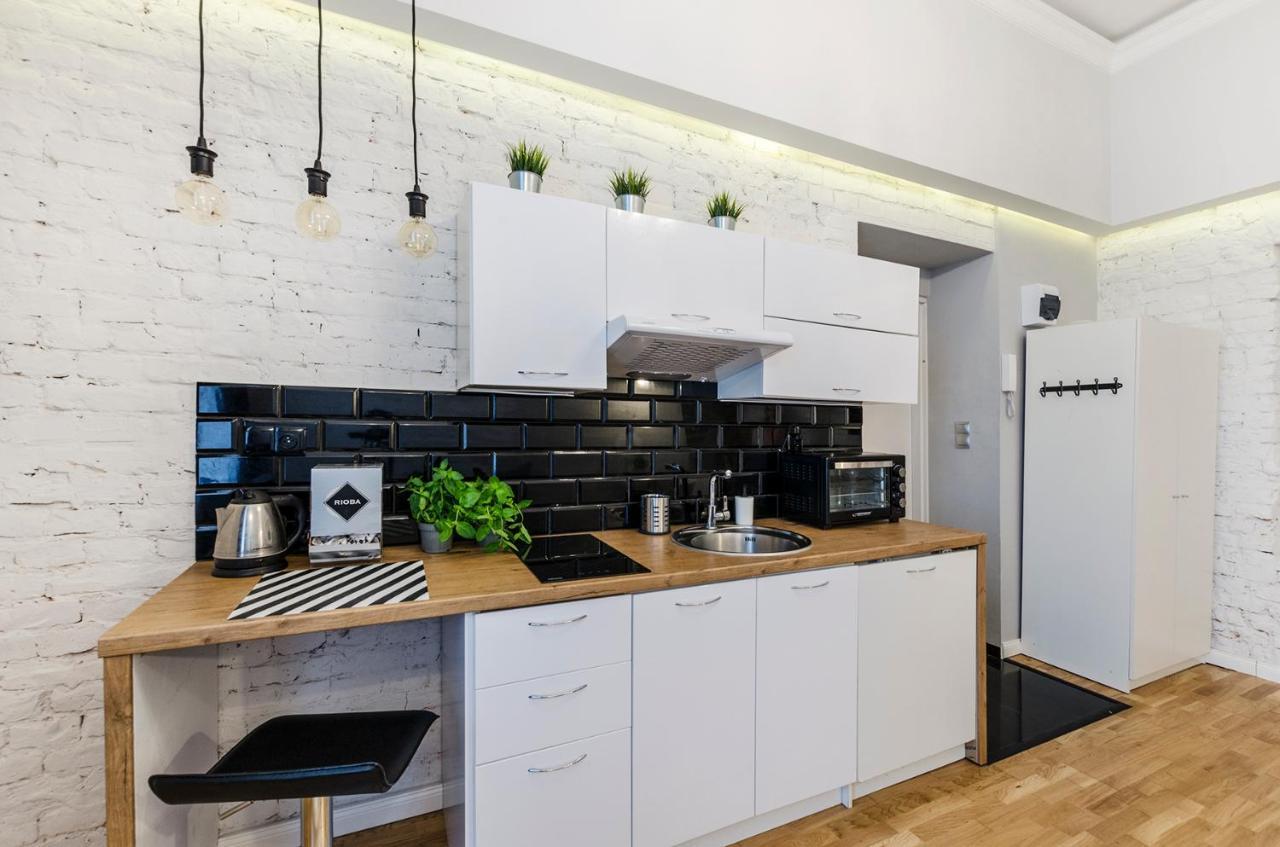 Cozy On Sierpnia Street Apartment Lodz (Lodz)