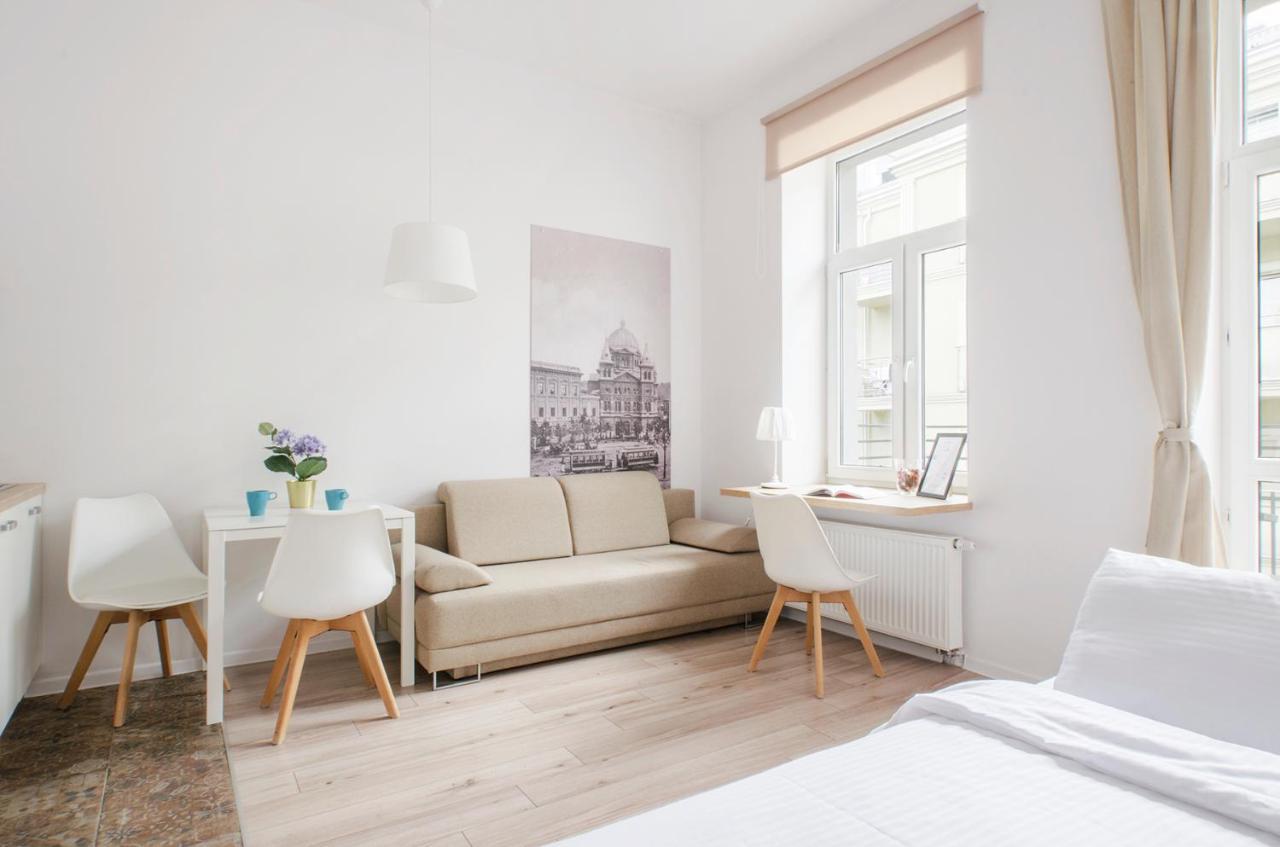 Cozy On Sierpnia Street Apartament