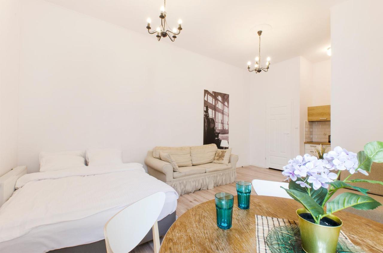 Apartament Cozy On Sierpnia Street